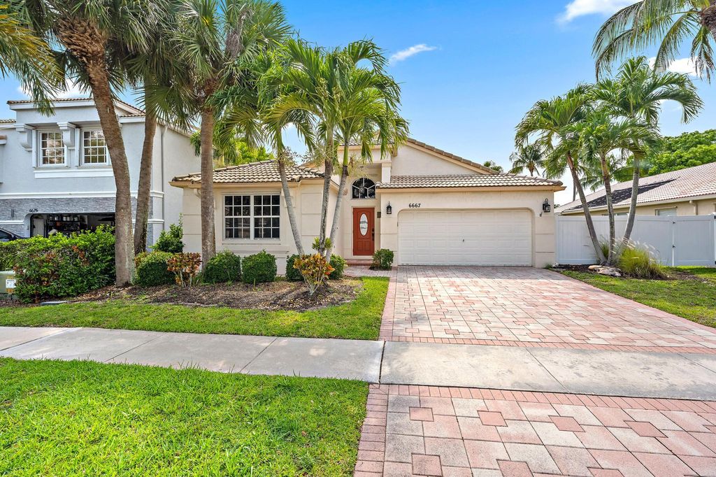 Photo of 6667 Waverly Lane, Lake Worth, FL 33467 (MLS # B26032272)