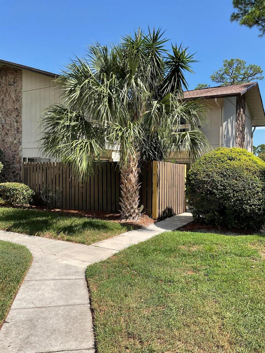 Photo of 2817 Stoneway Lane #C, Fort Pierce, FL 34982 (MLS # R10918693)