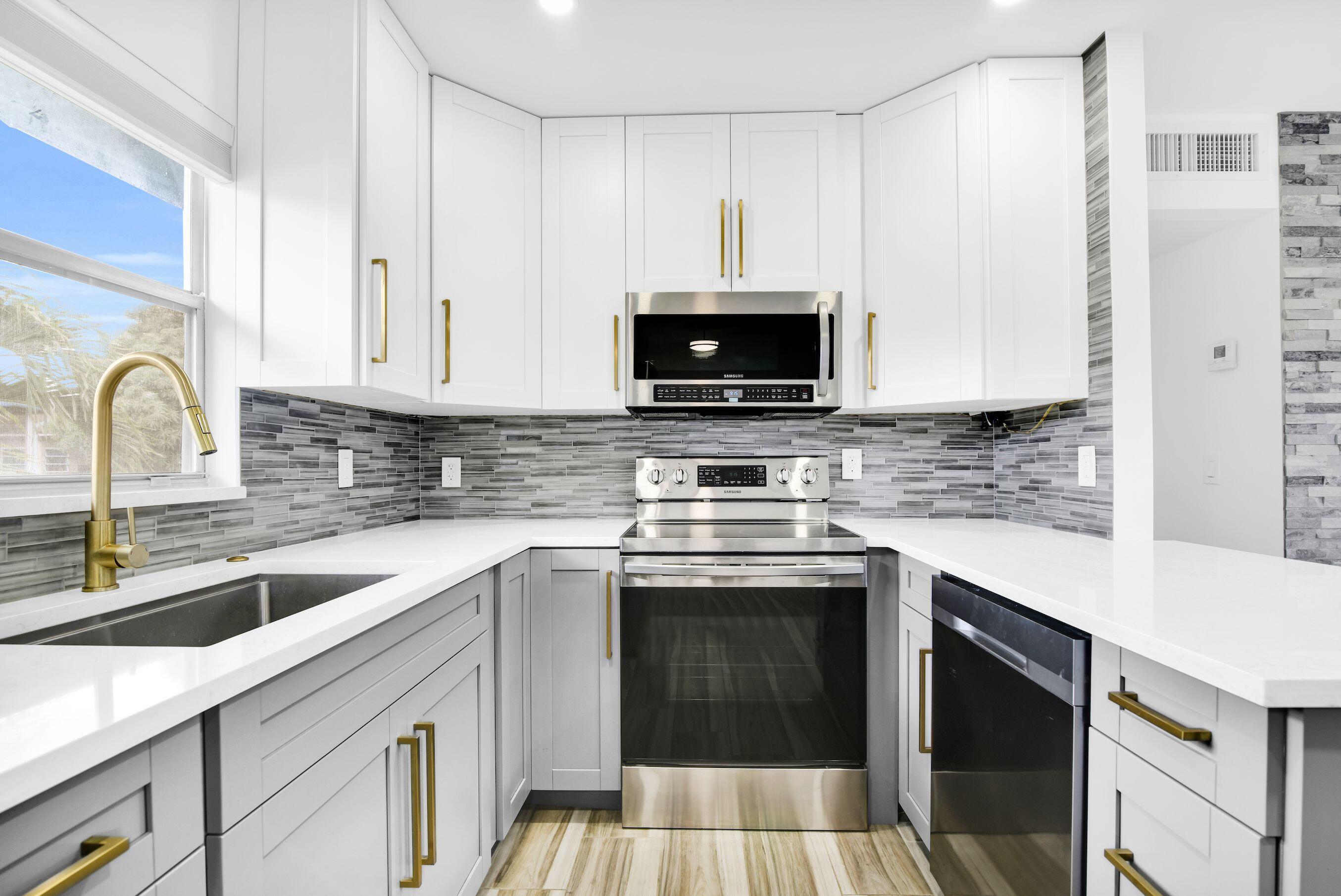 KINGS POINT BRITTANY CONDOS - Residential Lease