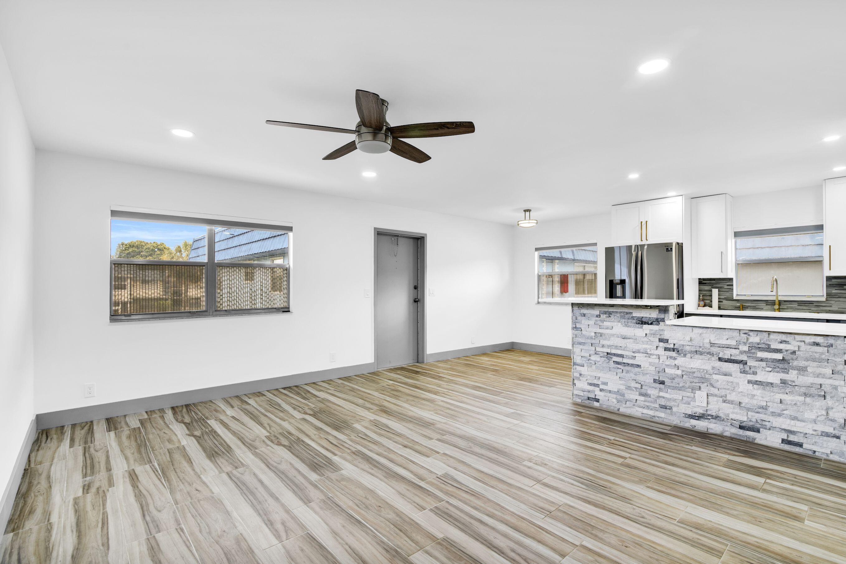 KINGS POINT BRITTANY CONDOS - Residential Lease