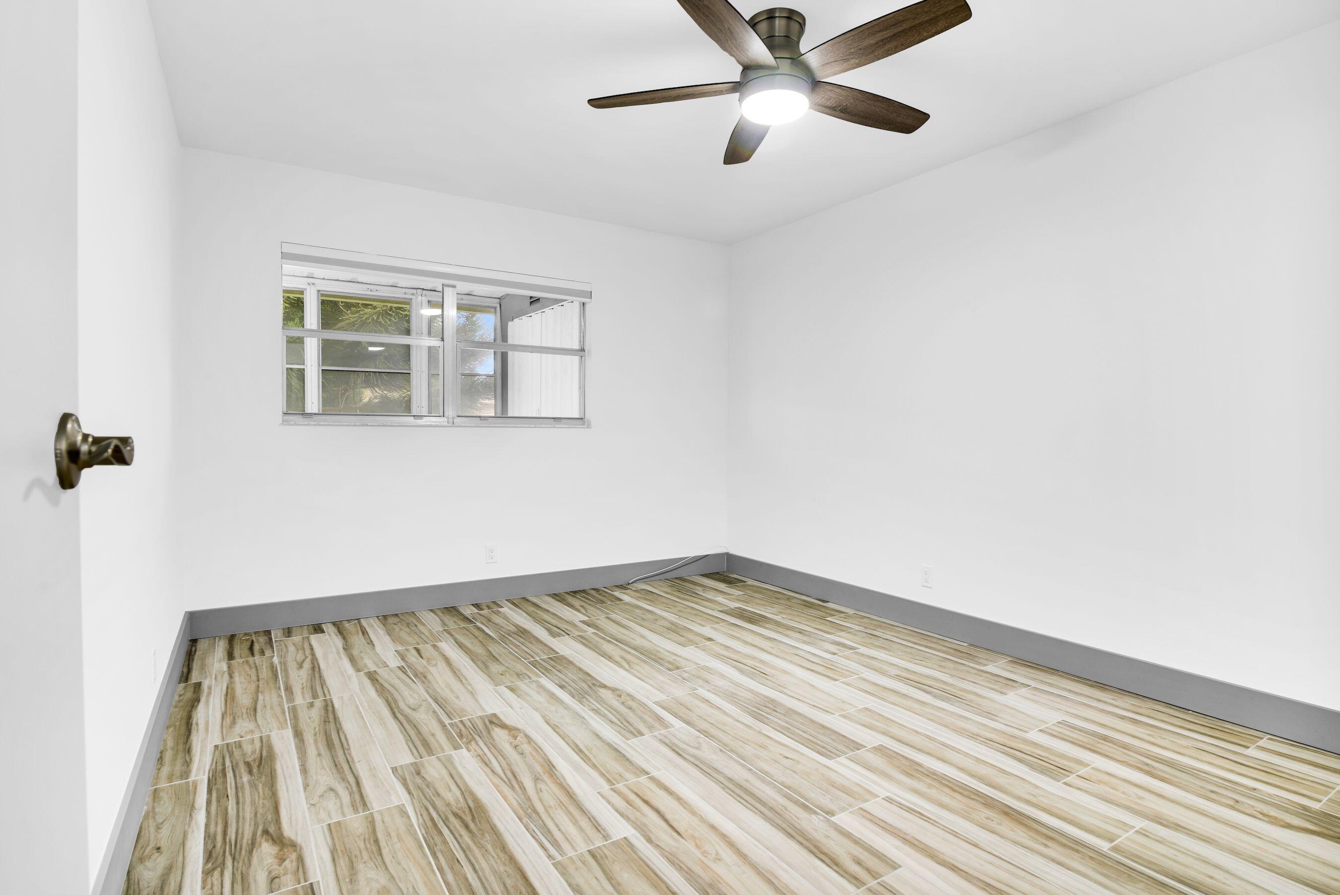 KINGS POINT BRITTANY CONDOS - Residential Lease