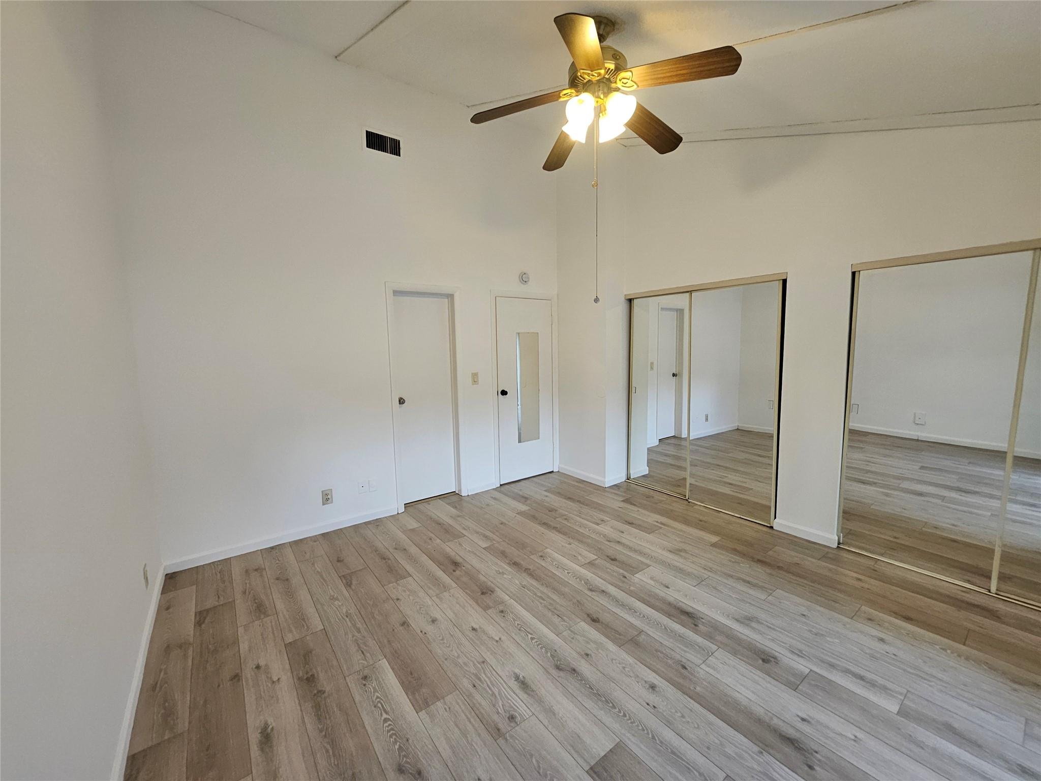 Townhouses at Jacaranda - Residential