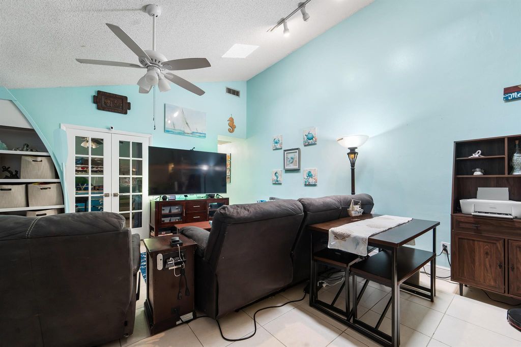 Photo of 5356 Eagle Lake Drive, Palm Beach Gardens, FL 33418 (MLS # R11009899)