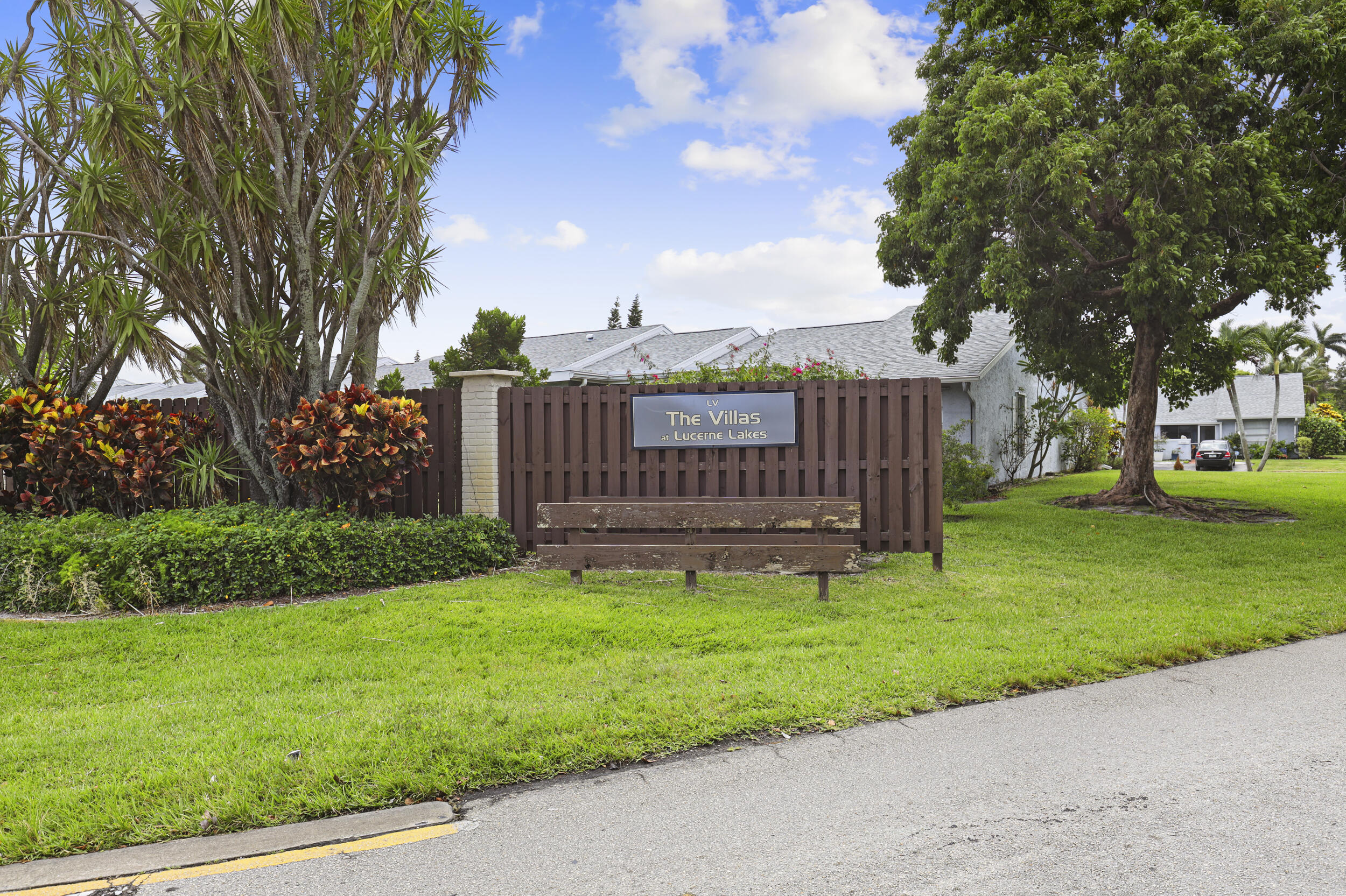 VILLAS AT LUCERNE LAKES I - Residential