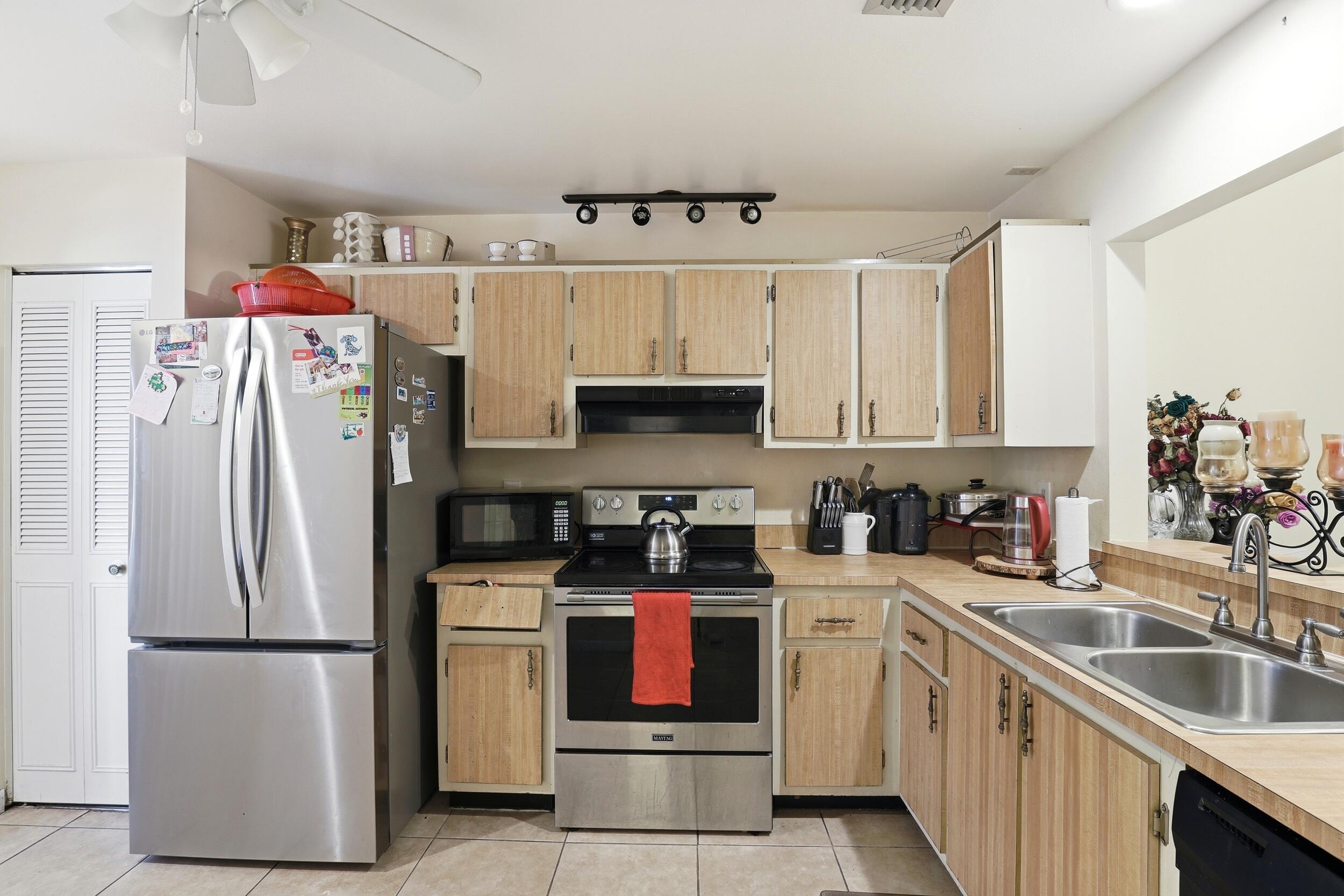 VILLAS AT LUCERNE LAKES I - Residential