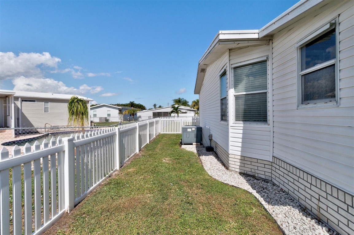 BAREFOOT BAY UNIT 1 - Residential