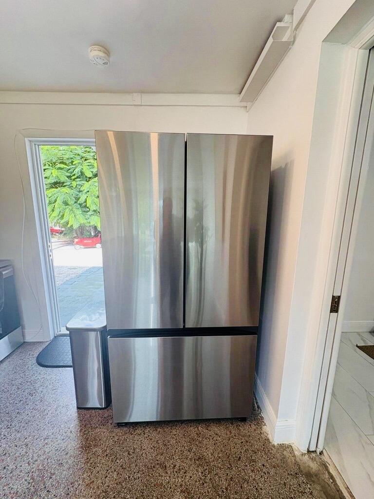 2711 NE 11th Terrace