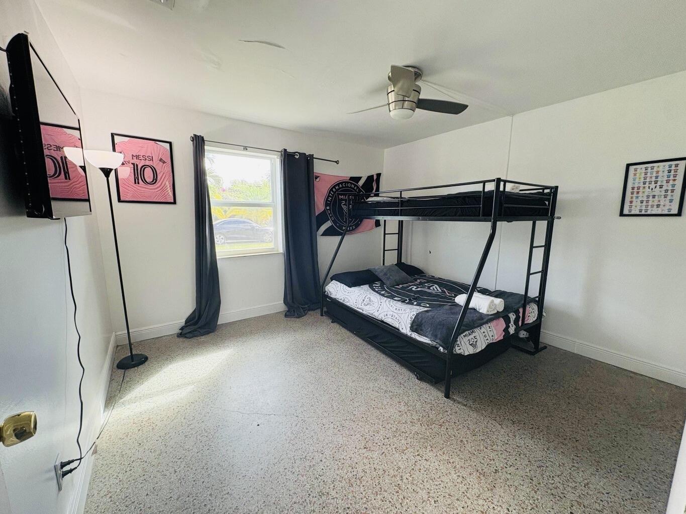 CRESTHAVEN NO 5 - Residential