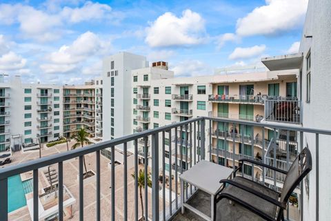 Tiny photo for 140 S Dixie Highway #1022, Hollywood, FL 33020 (MLS # B26013013)
