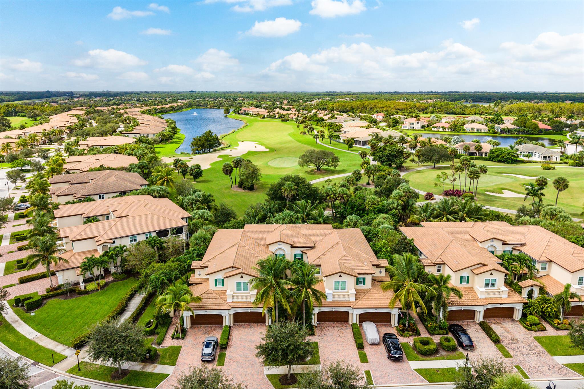 JUPITER COUNTRY CLUB COND - Residential
