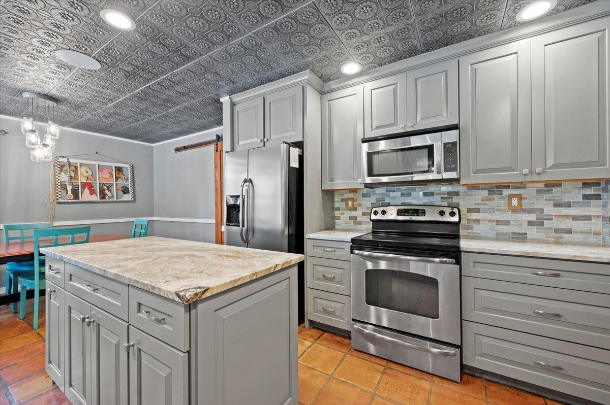 LOXAHATCHEE GROVES - Residential