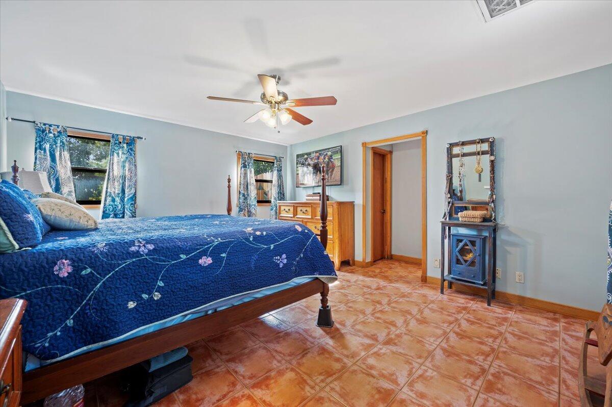 LOXAHATCHEE GROVES - Residential