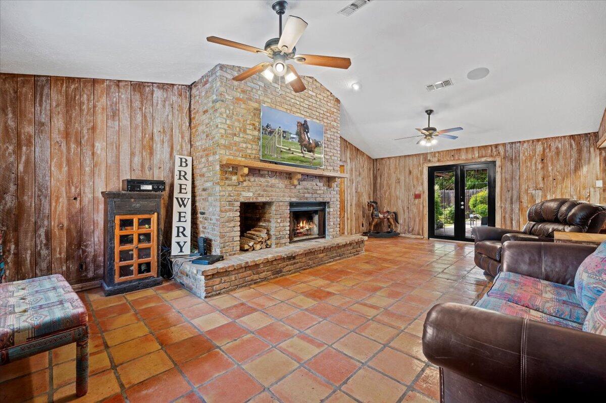 LOXAHATCHEE GROVES - Residential