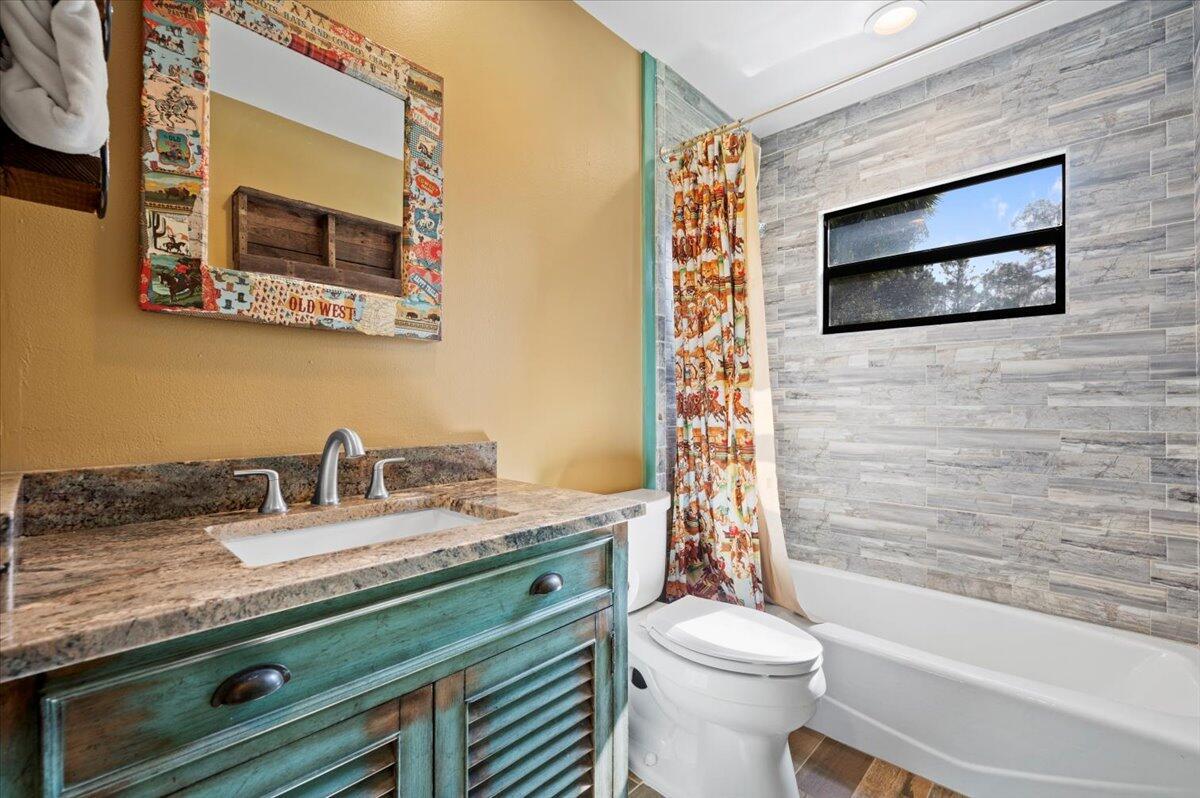 LOXAHATCHEE GROVES - Residential