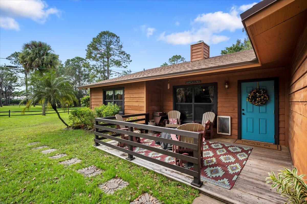 LOXAHATCHEE GROVES - Residential