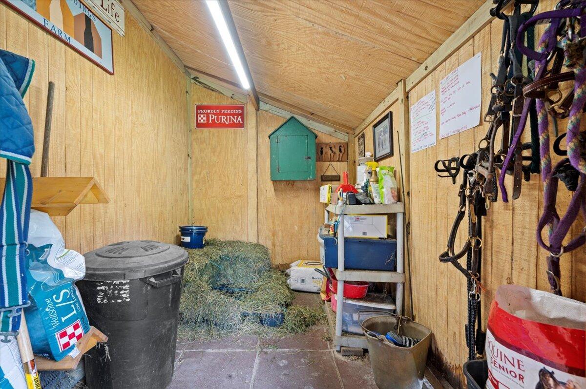 LOXAHATCHEE GROVES - Residential