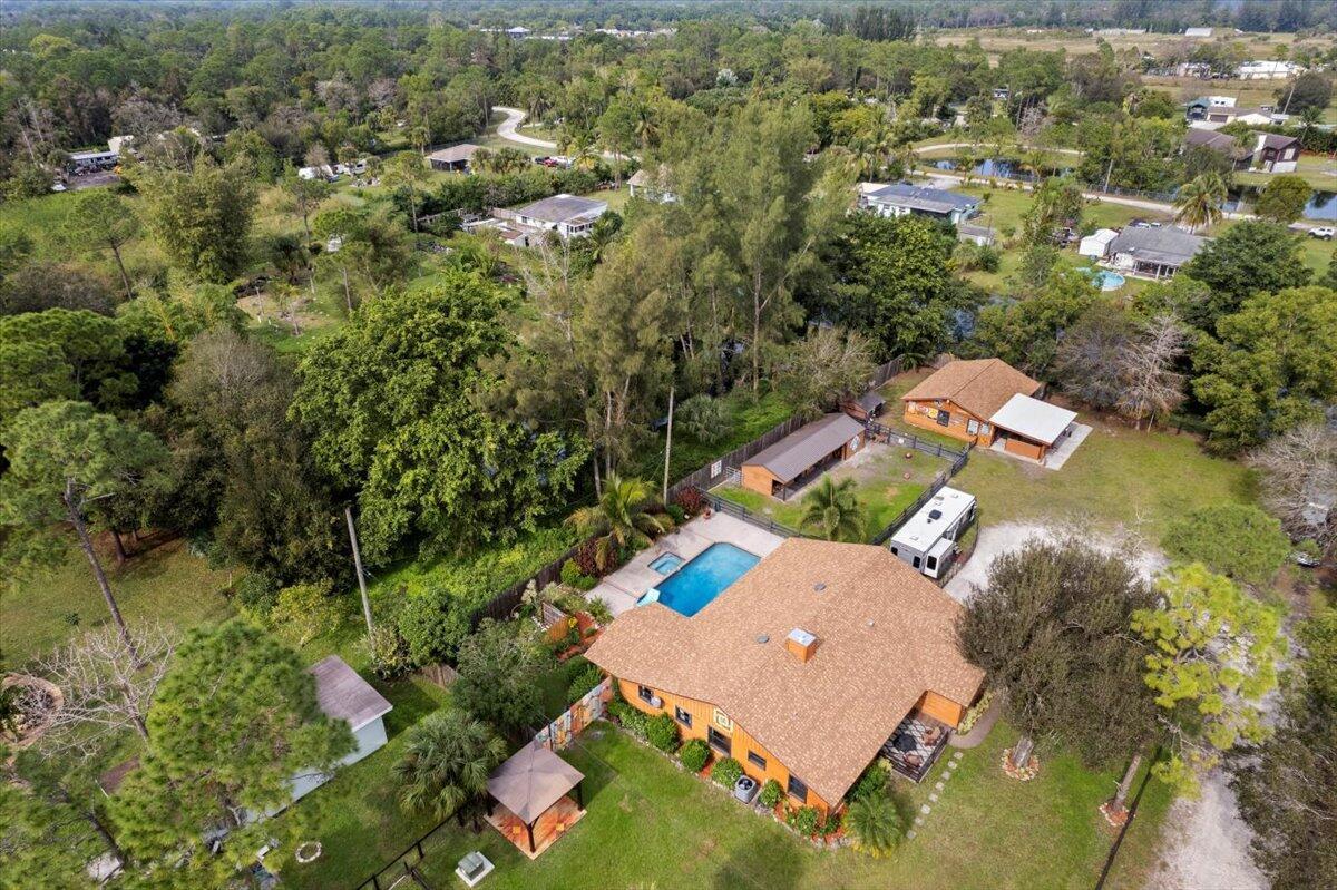 LOXAHATCHEE GROVES - Residential