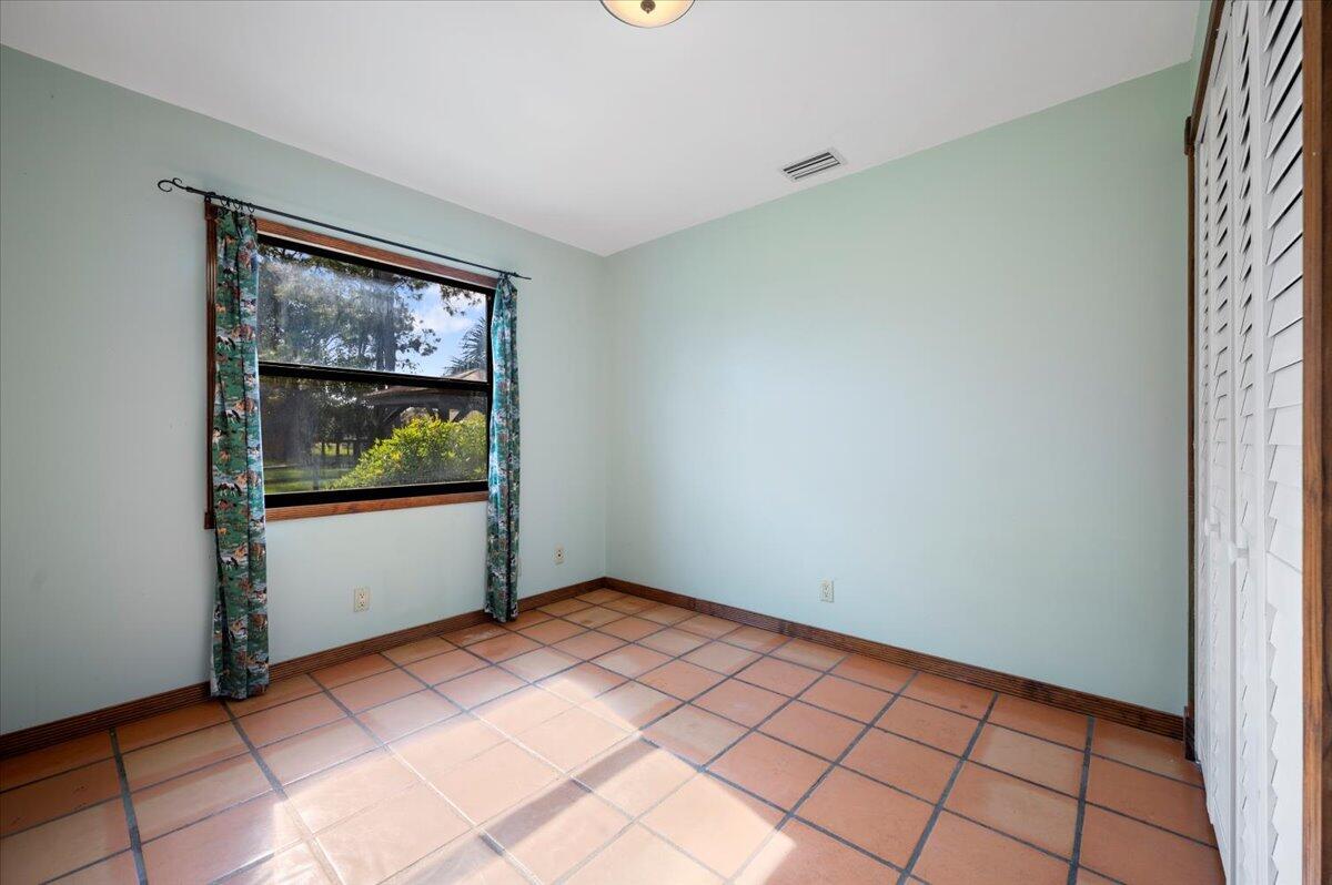 LOXAHATCHEE GROVES - Residential