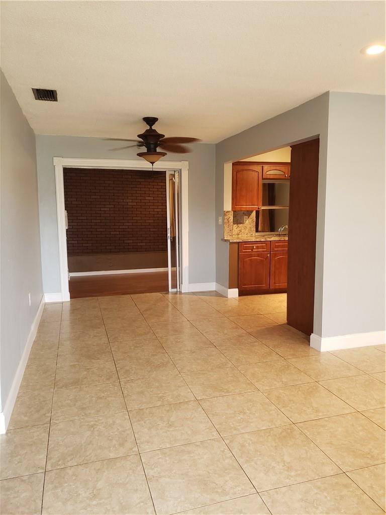 Sunrise Golf Village Sec - Residential