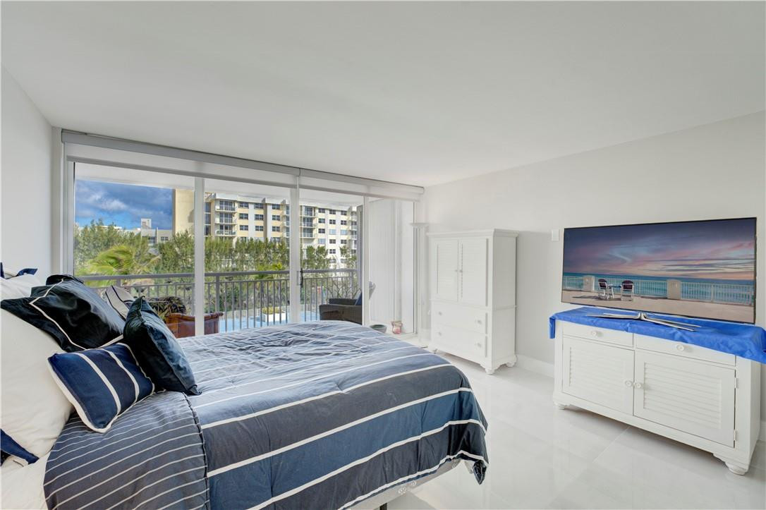 Barclay Condo - Residential