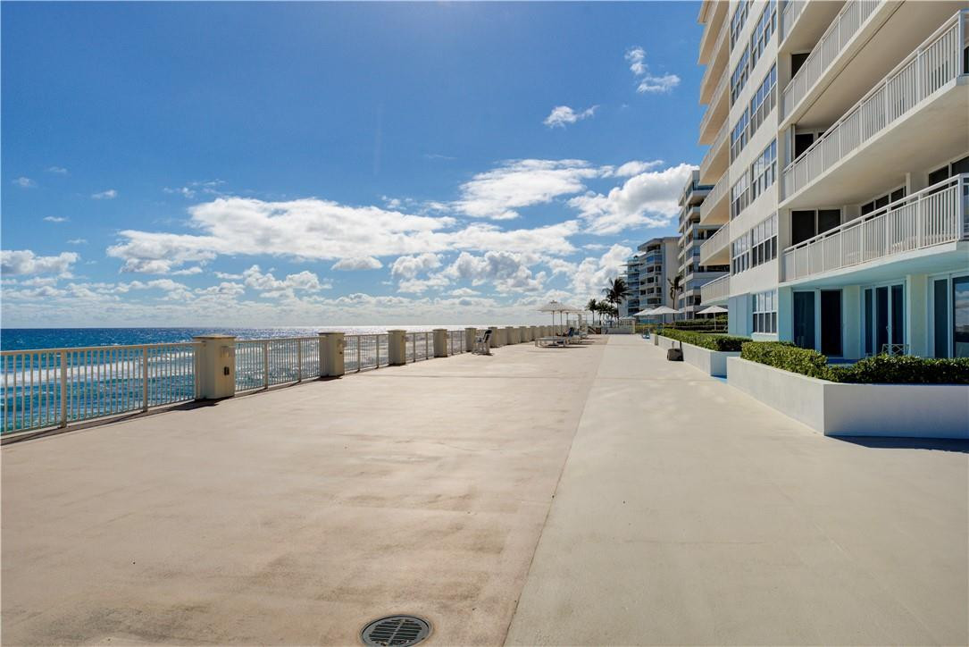 Barclay Condo - Residential