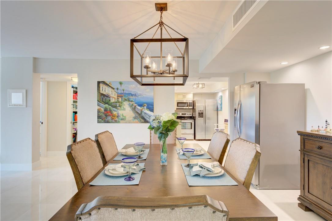 Barclay Condo - Residential