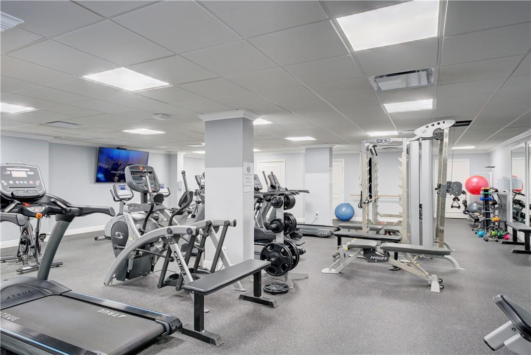Barclay Condo - Residential