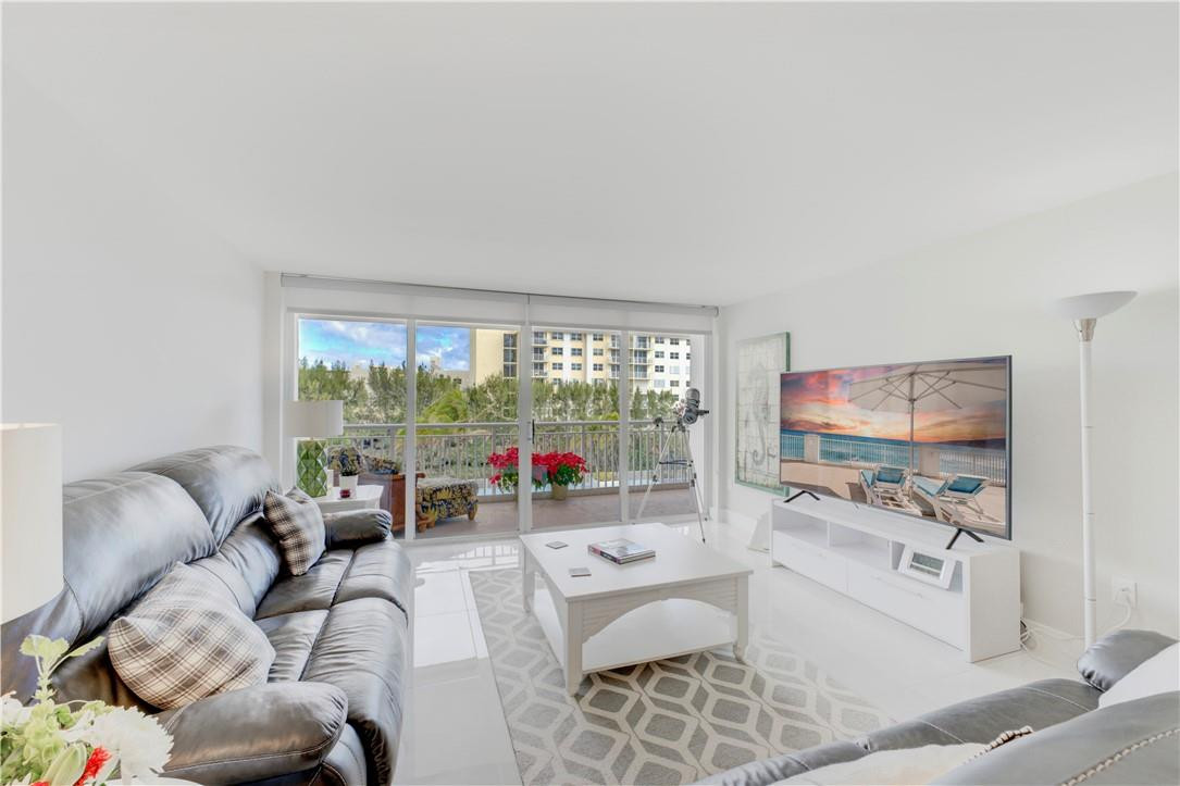Barclay Condo - Residential