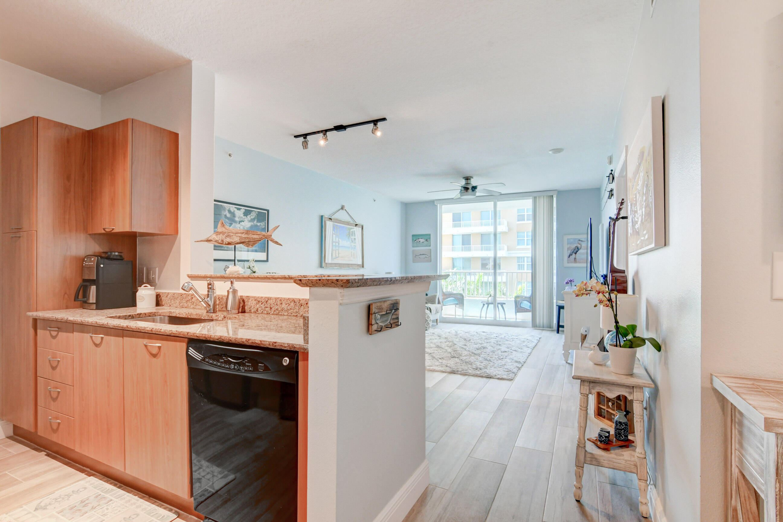 MARINA VILLAGE AT BOYNTON BEACH CONDOMINIUM - Residential