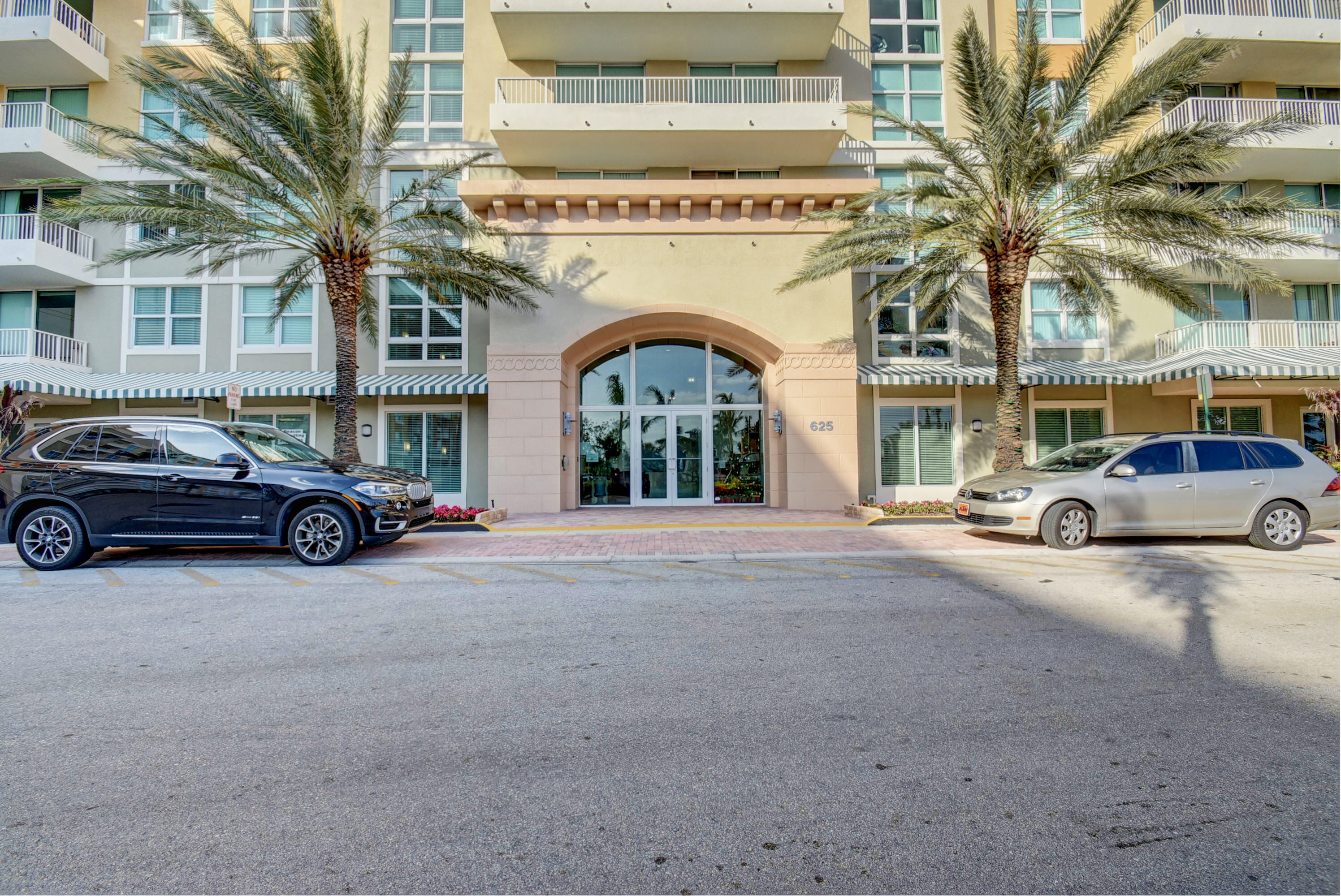 MARINA VILLAGE AT BOYNTON BEACH CONDOMINIUM - Residential