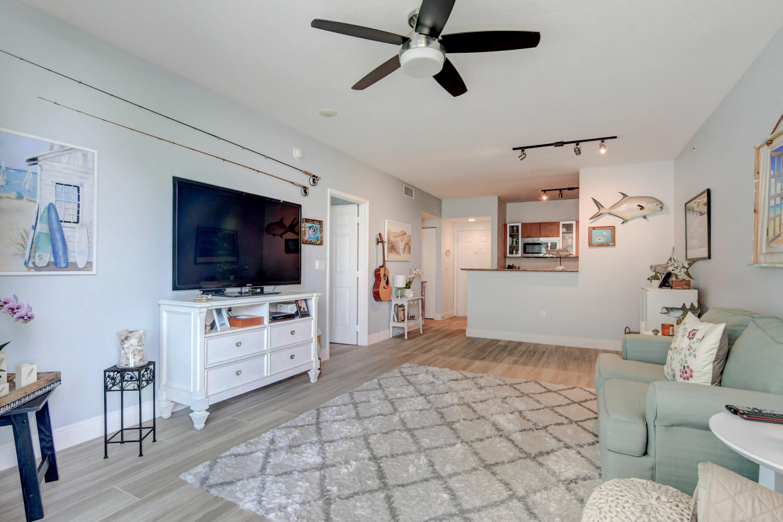 MARINA VILLAGE AT BOYNTON BEACH CONDOMINIUM - Residential