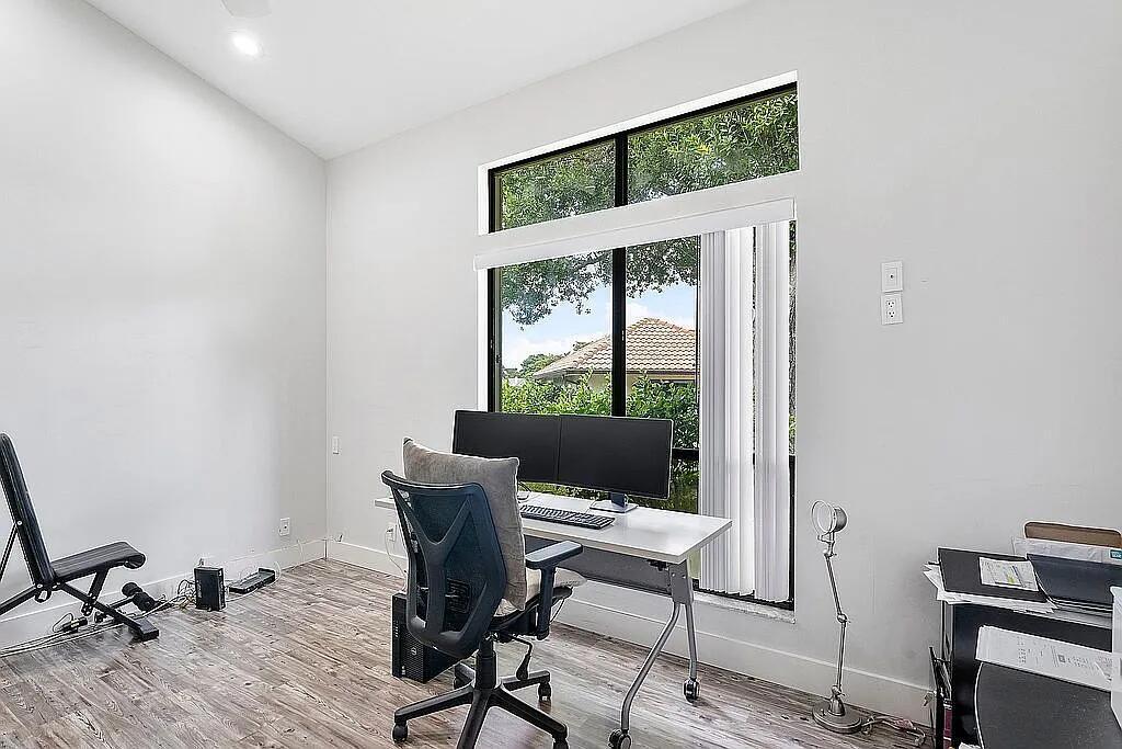 GLEN OAKS 1ST ADD - Residential