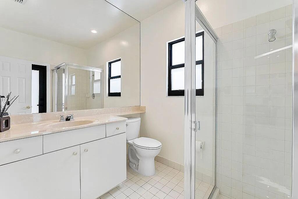 GLEN OAKS 1ST ADD - Residential
