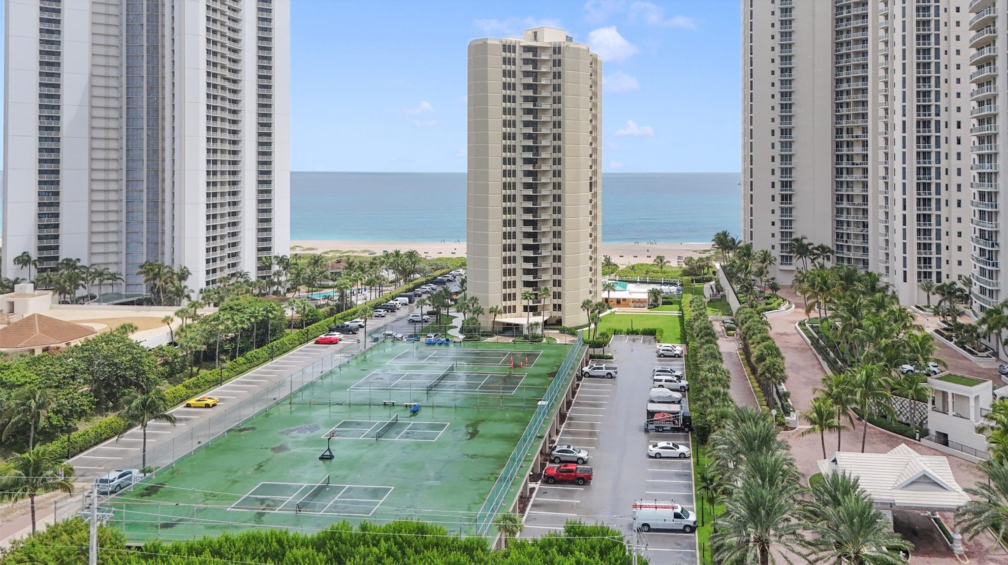 Phoenix Towers Condo 01 - Residential Lease