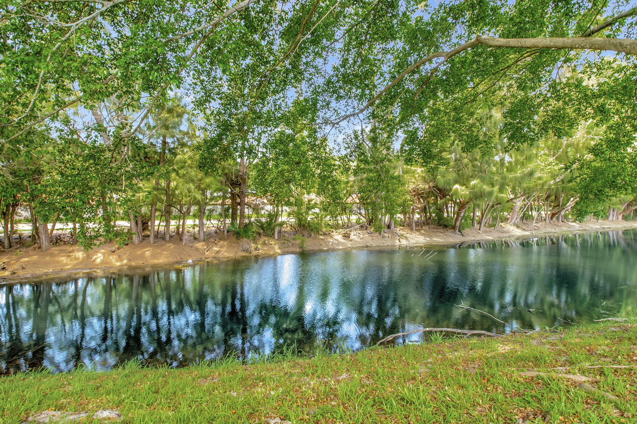 DELRAY VILLAS 1 - Residential