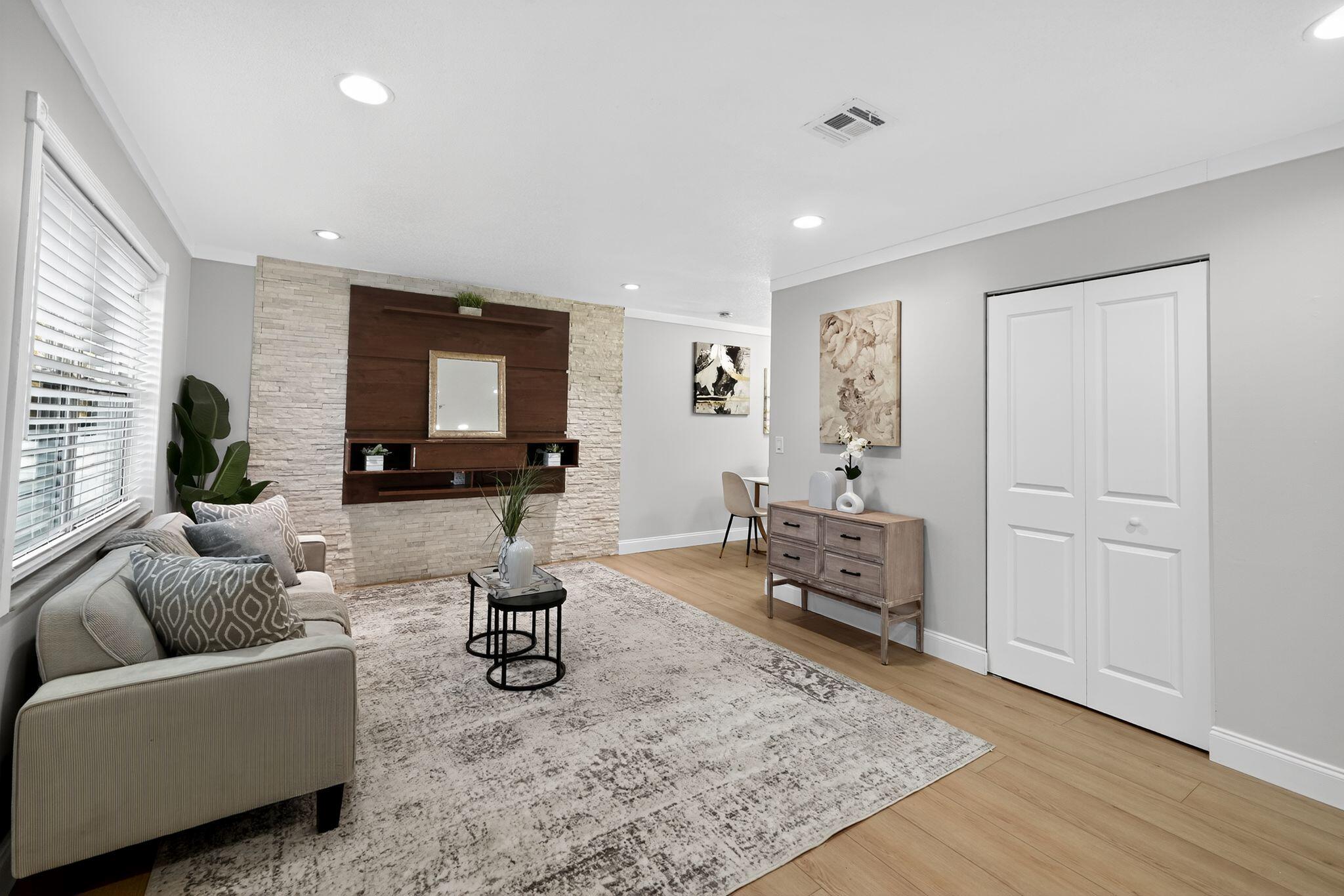 PORT ST LUCIE SECTION 32 - Residential