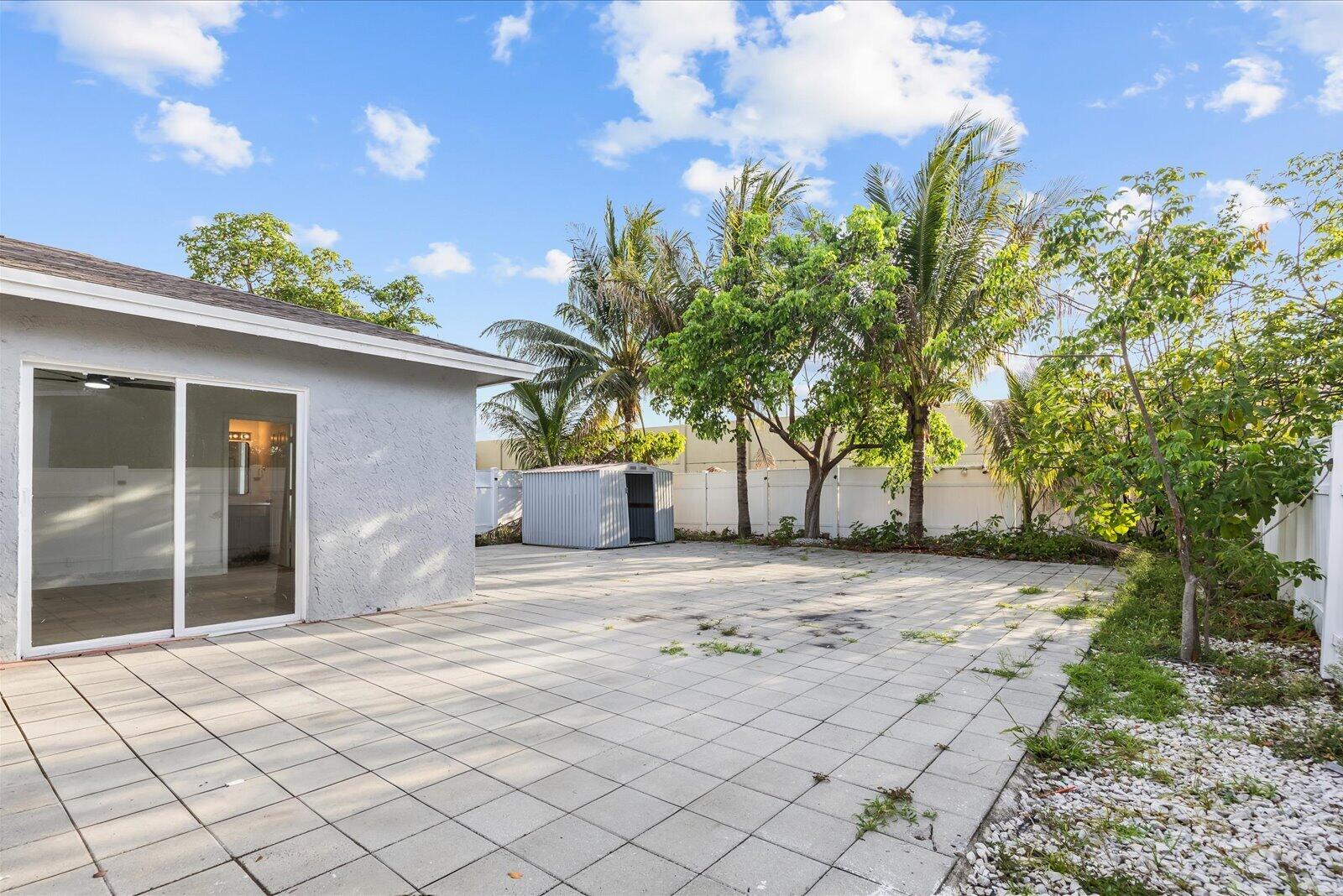 POMPANO BCH COMMUNITY - Residential