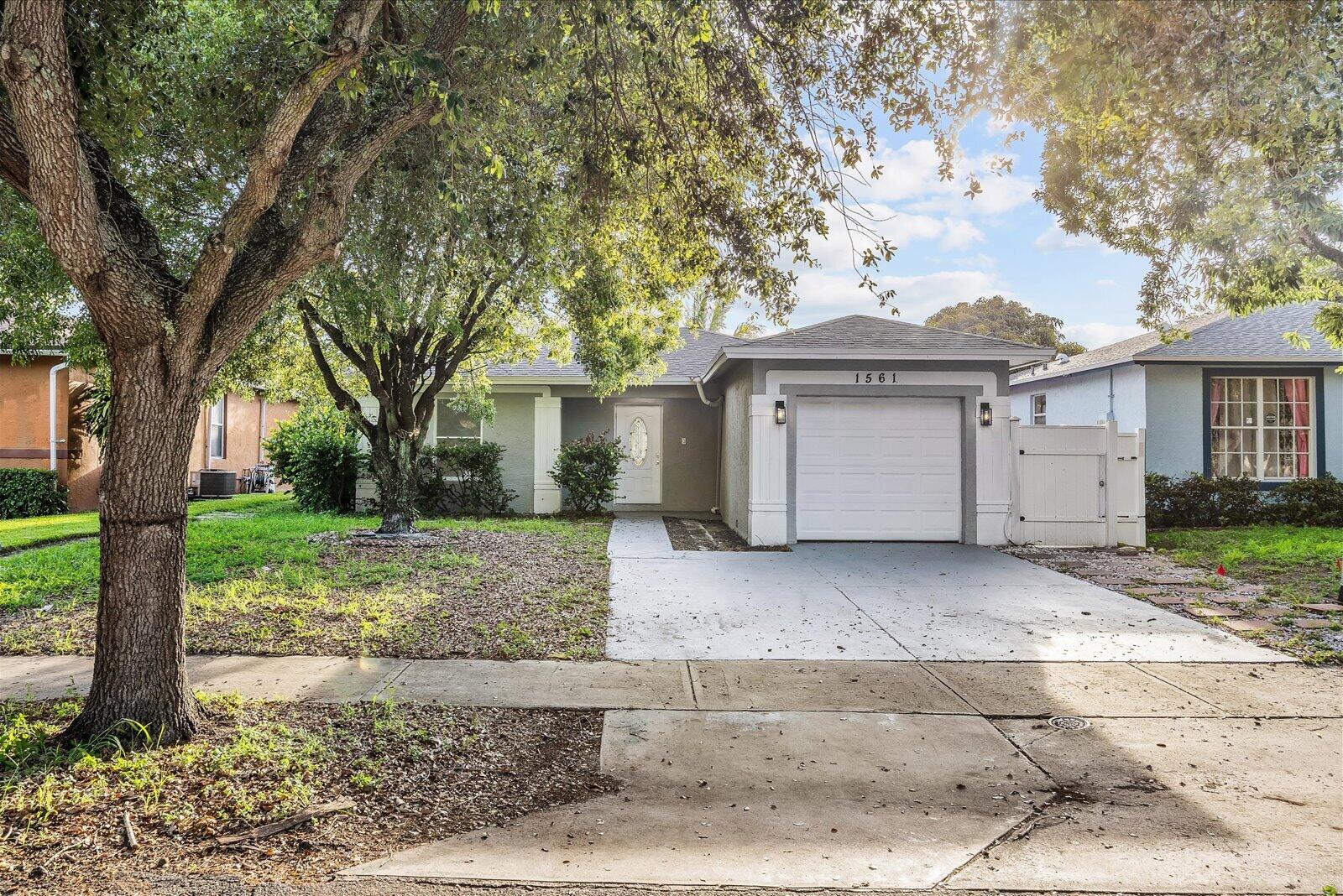 POMPANO BCH COMMUNITY - Residential