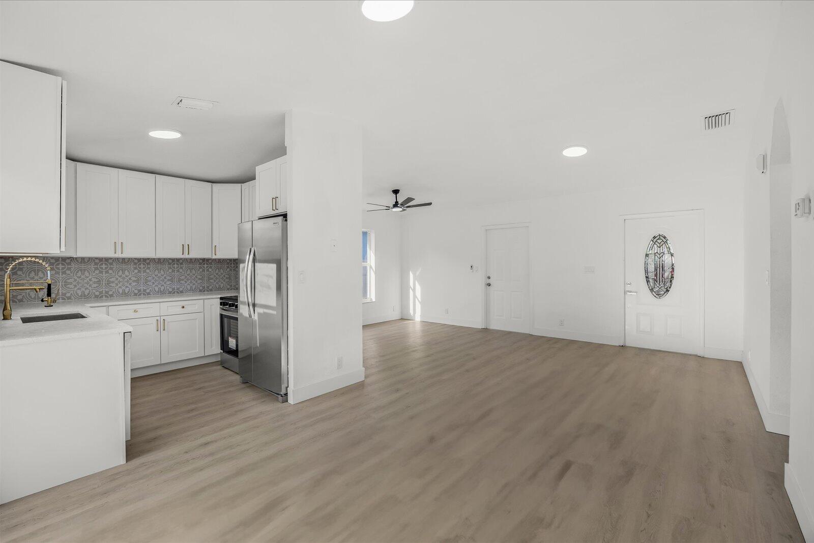 POMPANO BCH COMMUNITY - Residential