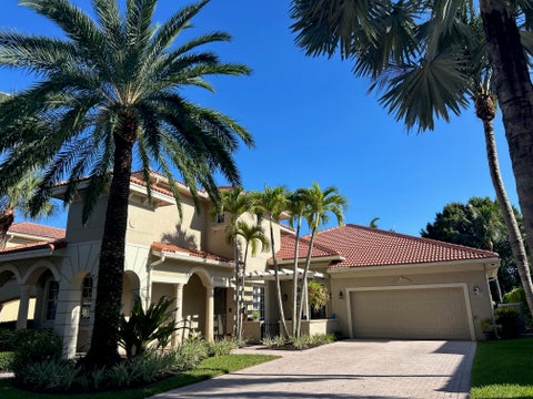 Photo of 110 Via Veracruz, Jupiter, FL 33458 (MLS # B26076283)