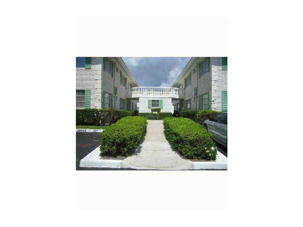Photo of 1851 NE 62nd Street NE #607, Fort Lauderdale, FL 33308 (MLS # B26032044)