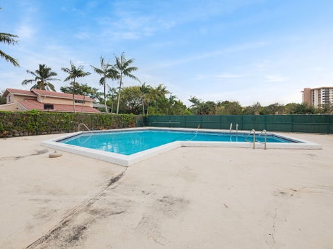 Tiny photo for 10772 La Placida Drive #7-303, Coral Springs, FL 33065 (MLS # B26047989)