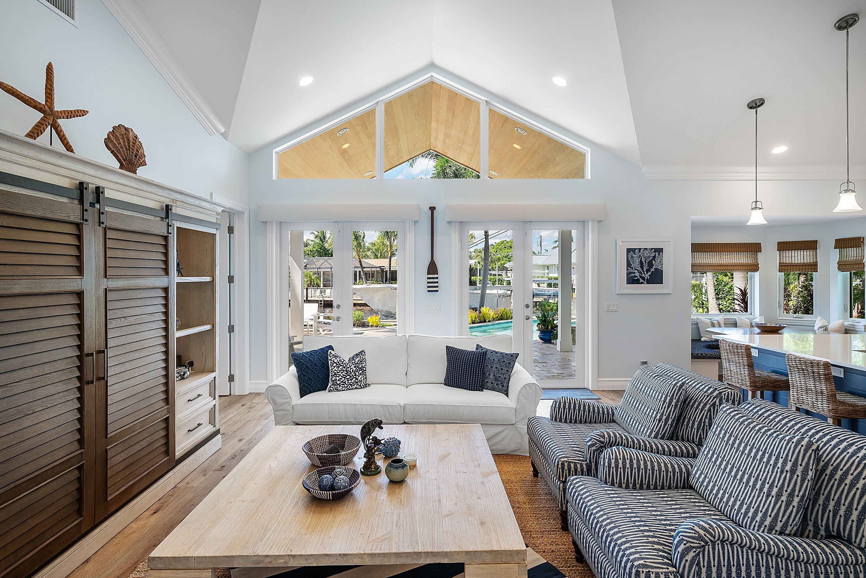 RIO VISTA OF ISLAND SHORES - Residential