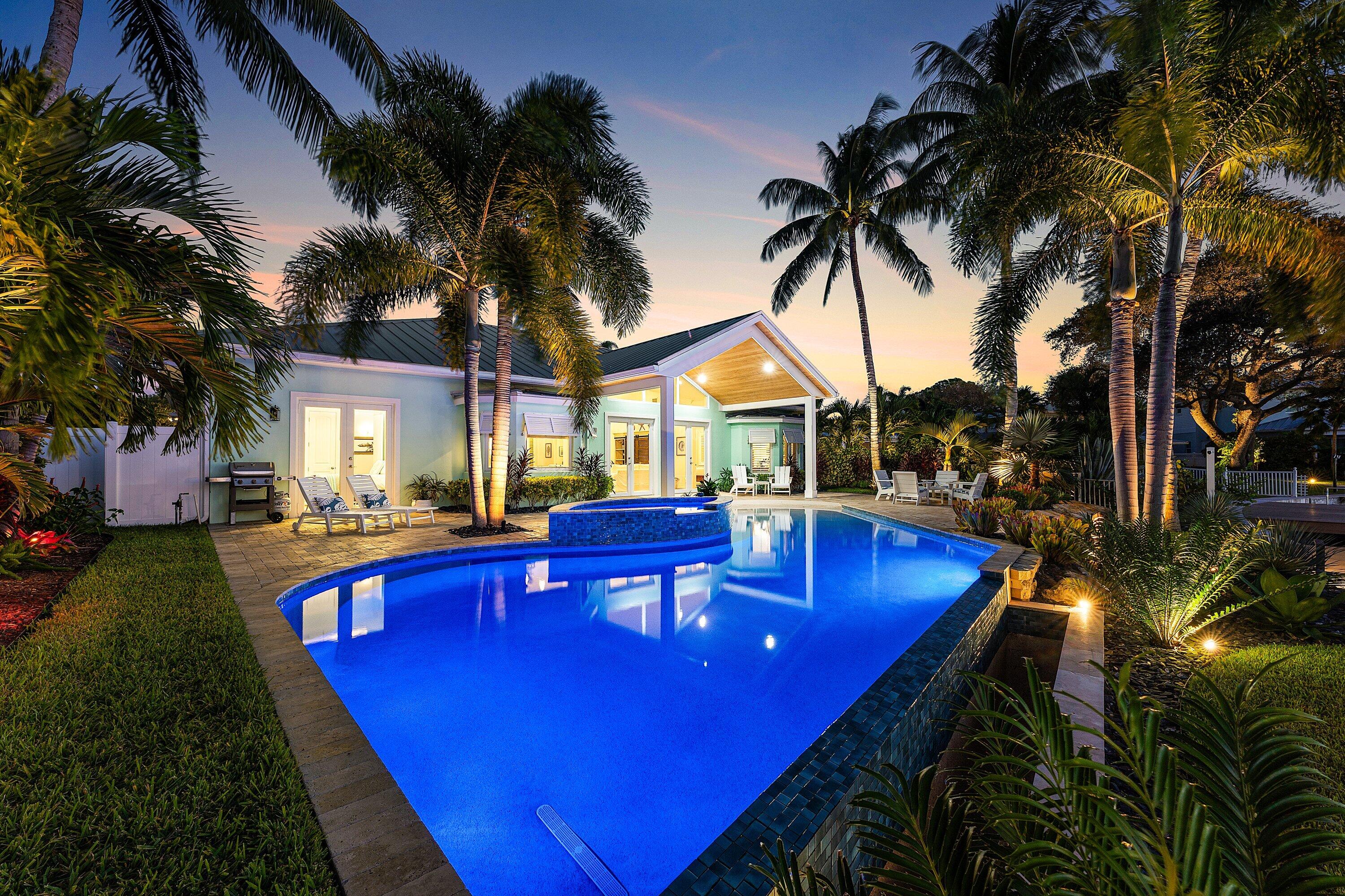 RIO VISTA OF ISLAND SHORES - Residential