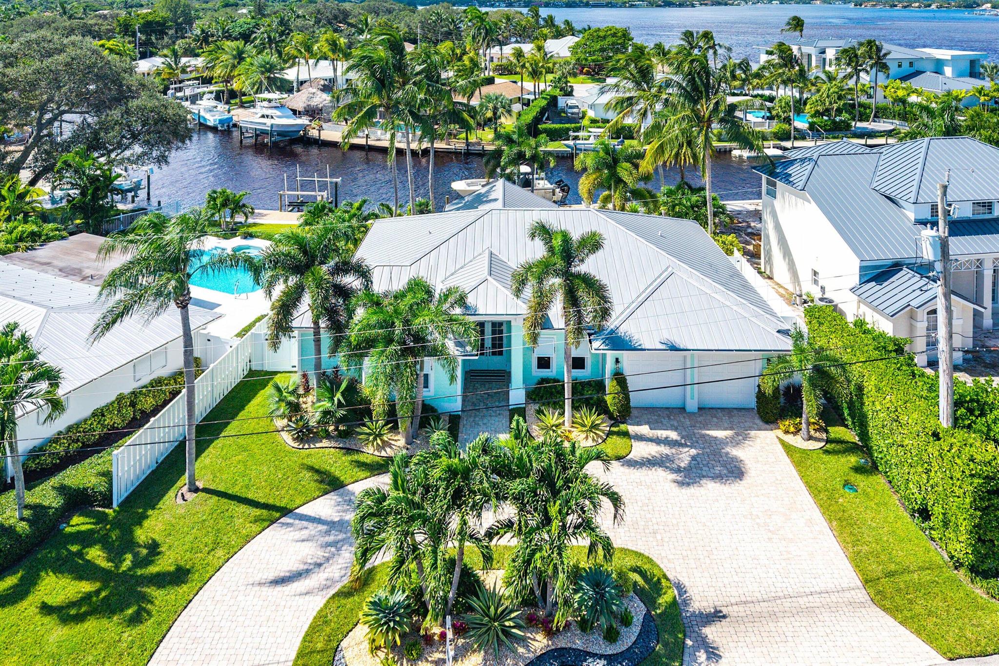 RIO VISTA OF ISLAND SHORE - Residential