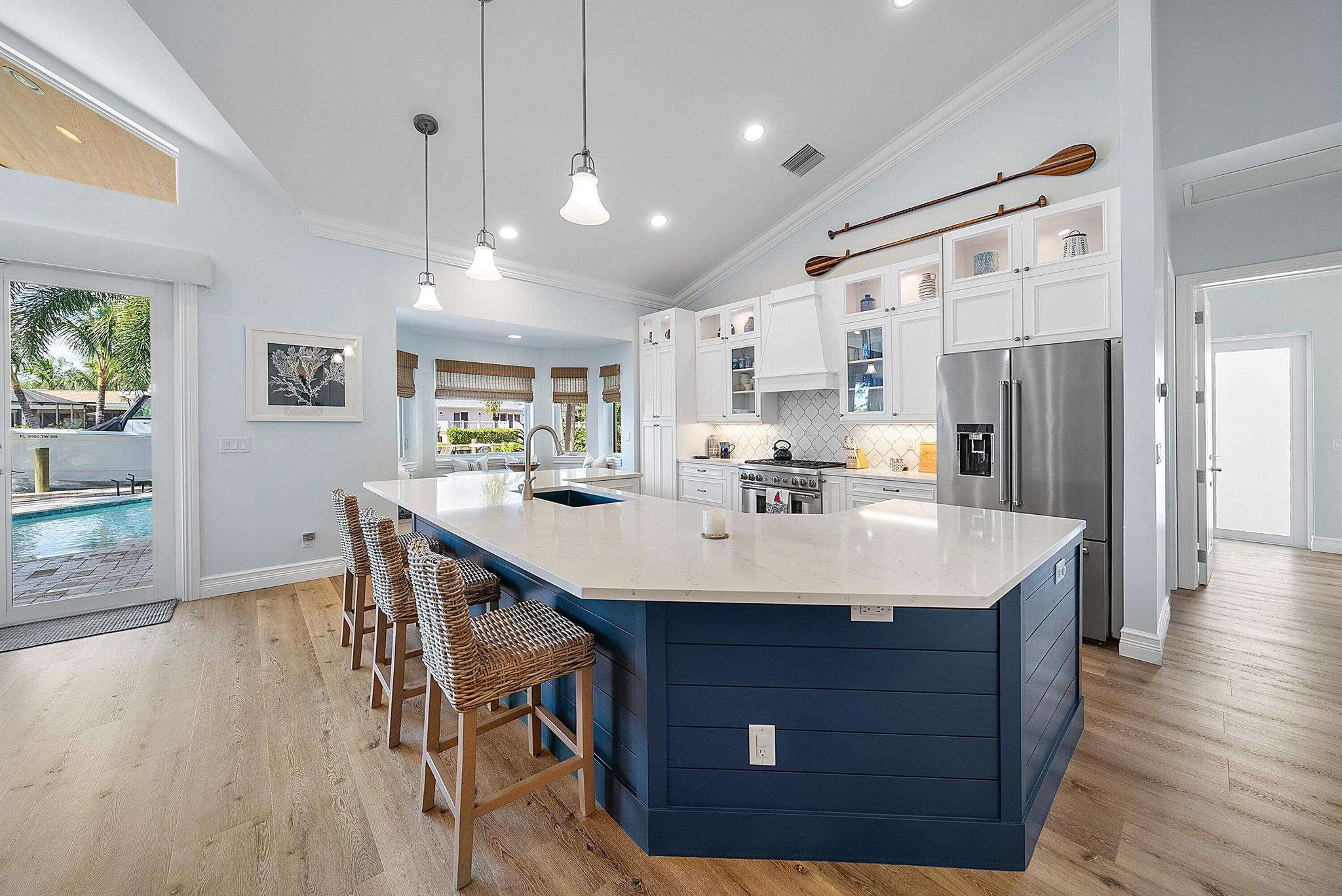 RIO VISTA OF ISLAND SHORE - Residential