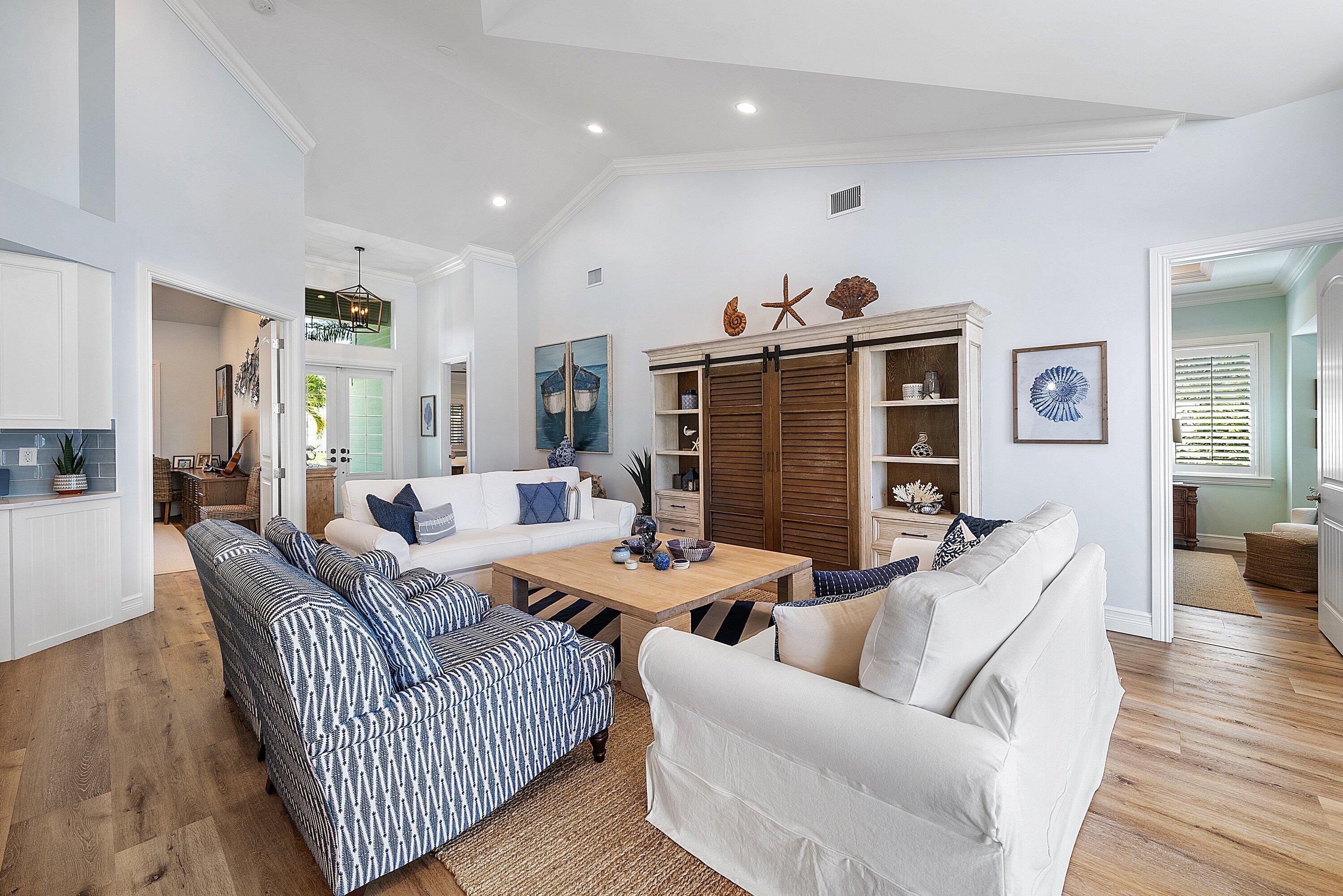 RIO VISTA OF ISLAND SHORES - Residential