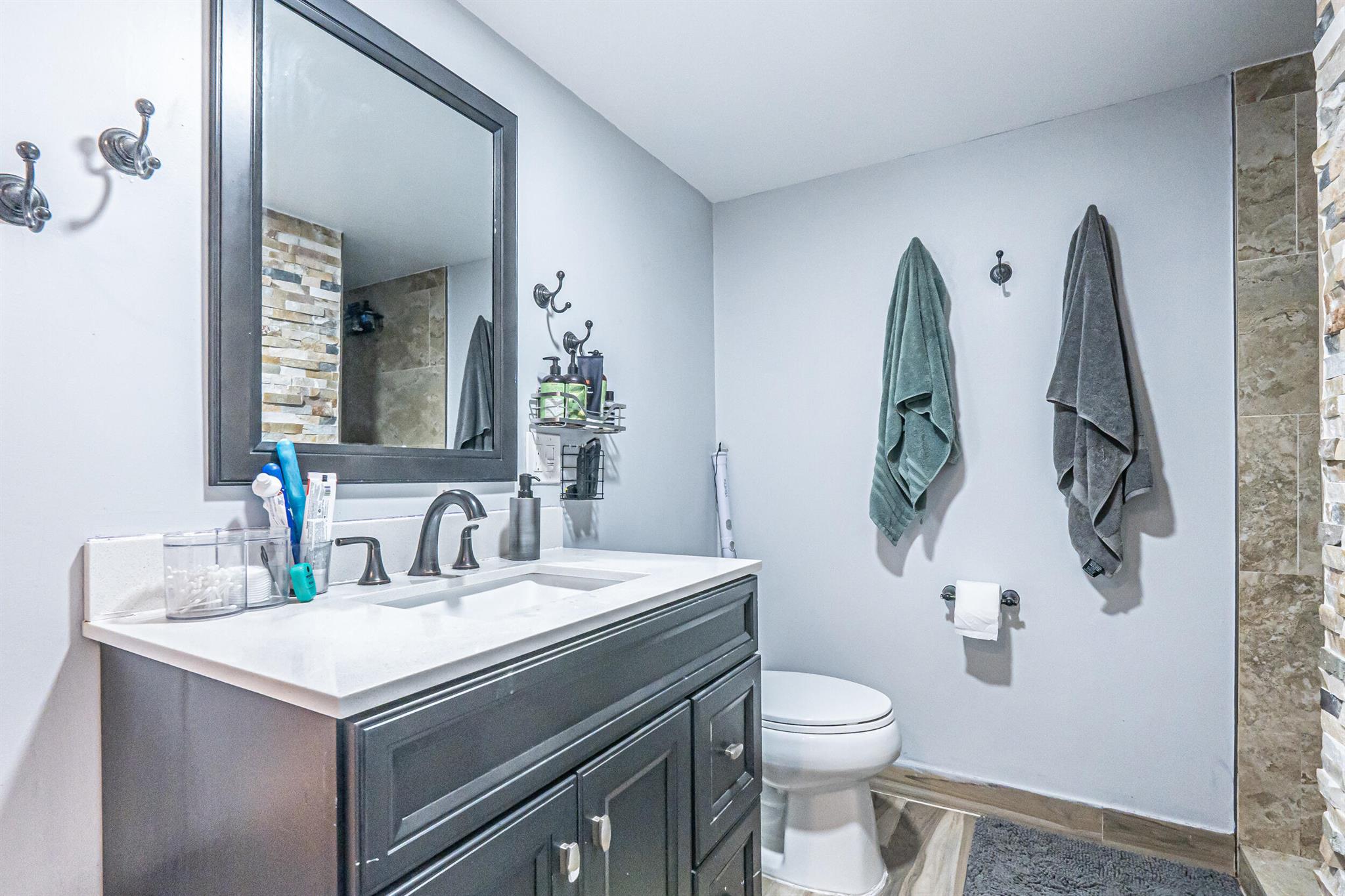 WELLEBY UNIT SIX - Residential
