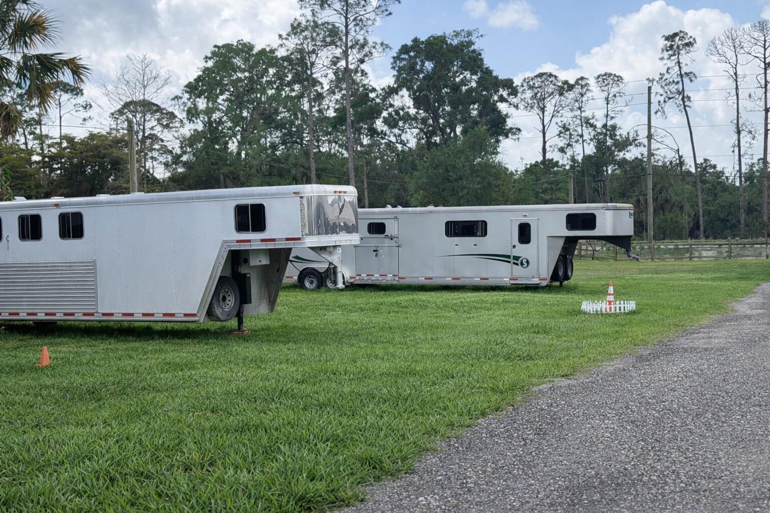 LOXAHATCHEE GROVES - Commercial Sale