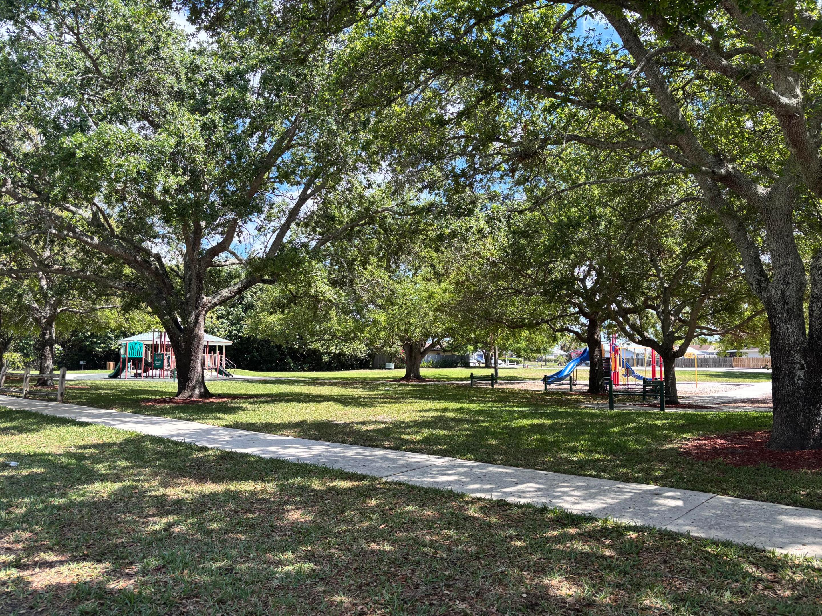 COUNTERPOINT ESTATES 11 - Residential